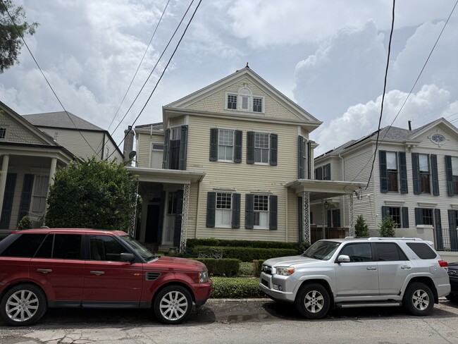 Photo - 1030 Robert St Unit Apt