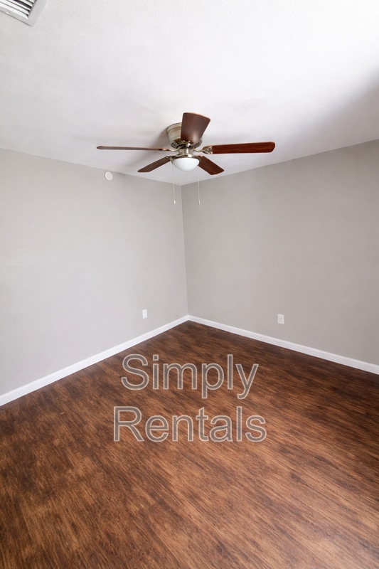 Photo - 2107 Pollard St