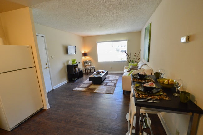 Photo - Willow Brooke Apartments