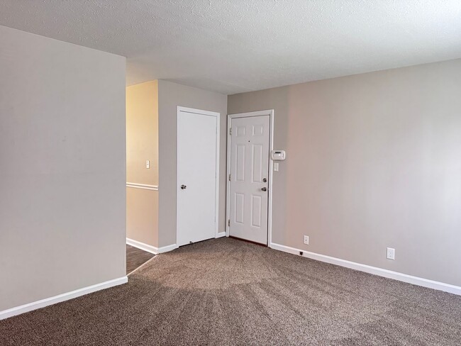 Photo - 322 Welchwood Dr