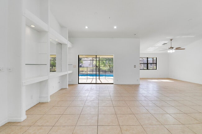 Photo - 14616 Autumn Ave