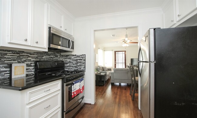 Photo - 4331 Marina St Unidad B