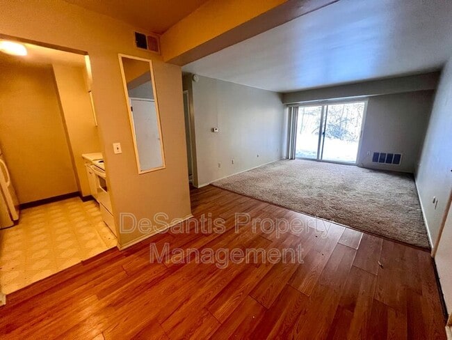 Photo - 4062 Sanlin Dr