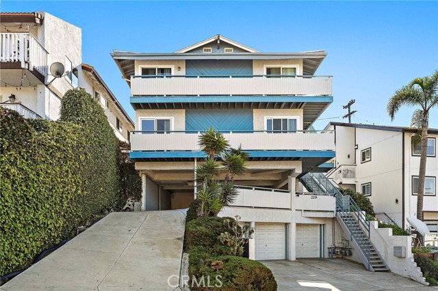 Building Photo - 229 W Escalones Unit C