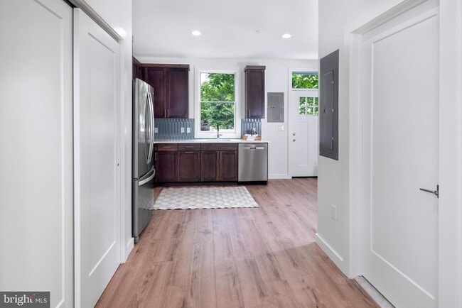 Photo - 168 John St Unit 2