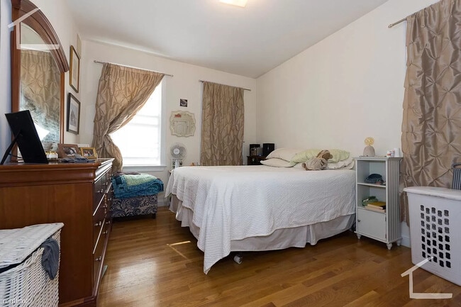 Photo - 23 Aldie St Unit 1
