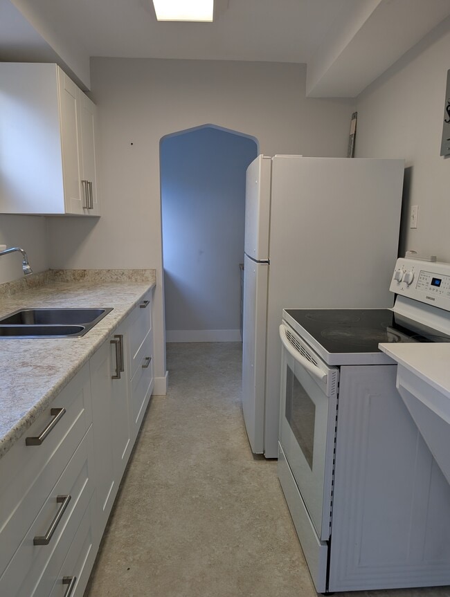 Photo - 1860 Crescent Rd Unit 7