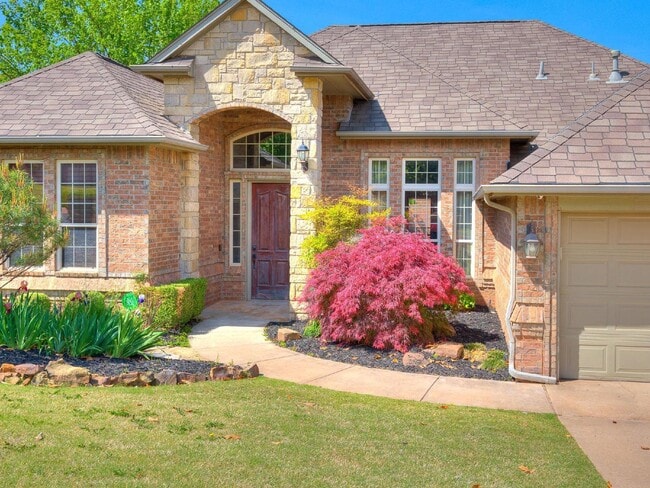 Photo - Elegant 3-Bedroom Home in Thornbrooke Village – All Bills Paid