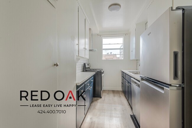 5134-5180 Clinton St-5160.5
