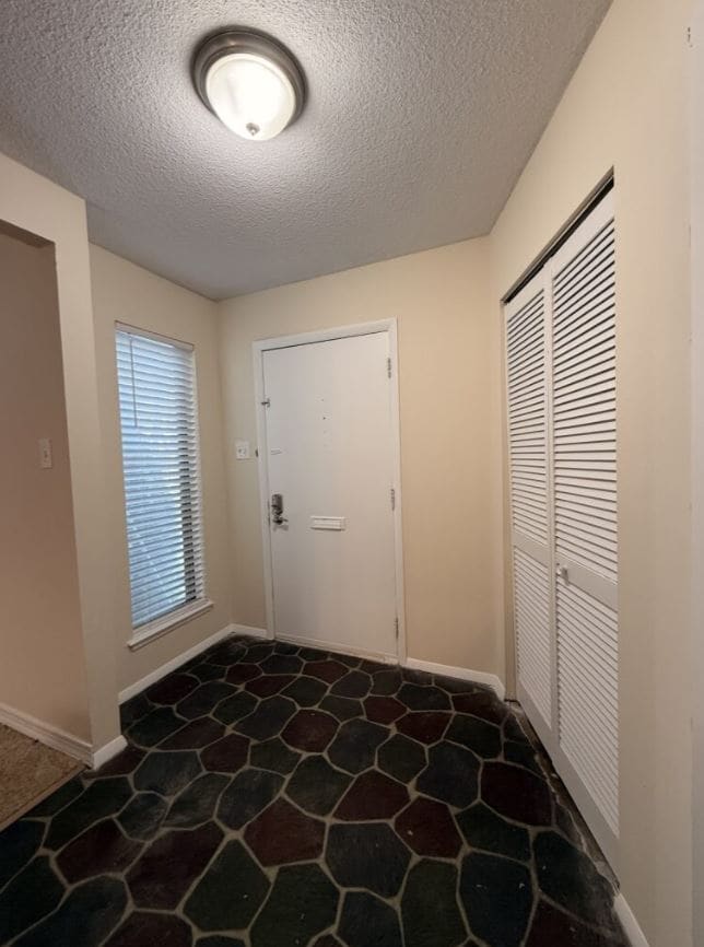 Photo - 504 Heritage Dr