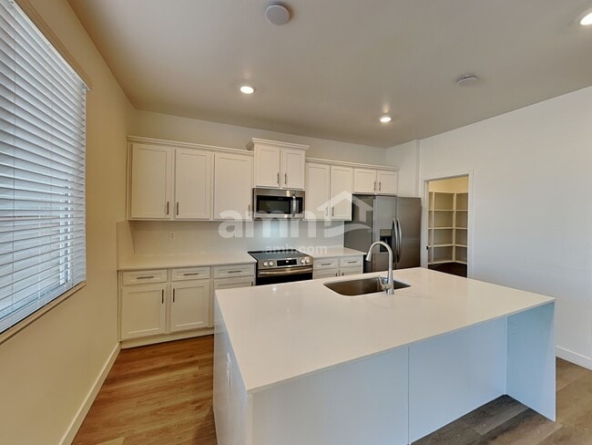 12258 W Burruel Crk Ln