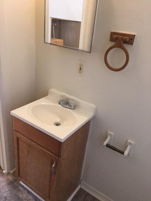 Building Photo - 2536 Amber St Unit 1F