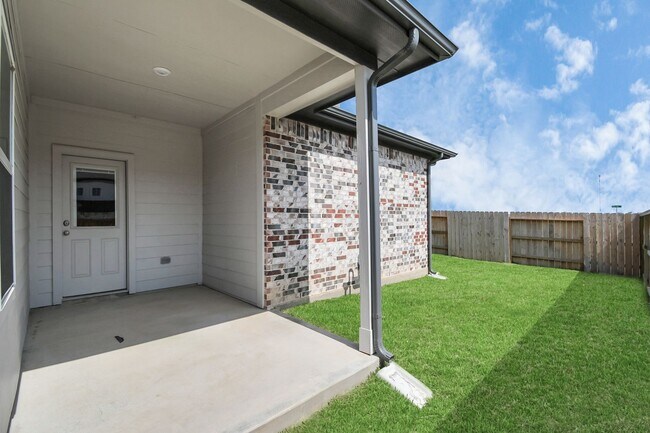 Photo - 21039 Shore Oak Dr