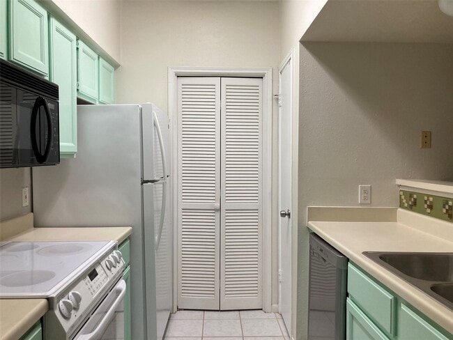 Photo - 6500 Harbor Town Dr Unit 3107