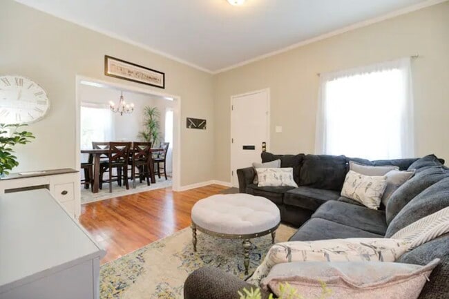 Photo - 311 E Strong St