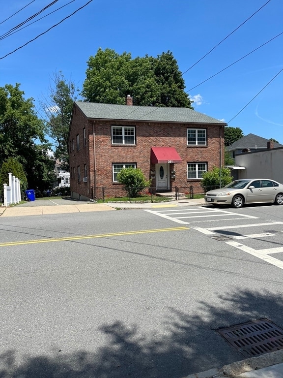 Photo - 251 Faneuil St Unit 3