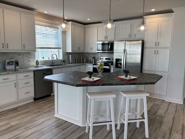 Photo - 245 Bimini Cay Cir