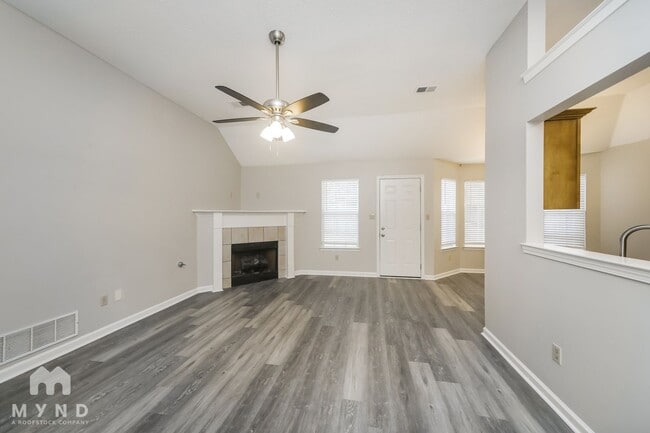 Photo - 8418 Regal Bend Dr