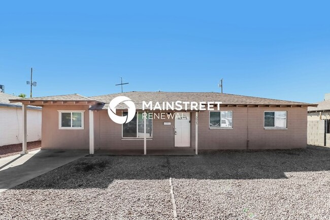 Photo - 5025 W MacKenzie Dr House