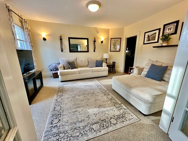 Photo - 35 Reed St Unit 2