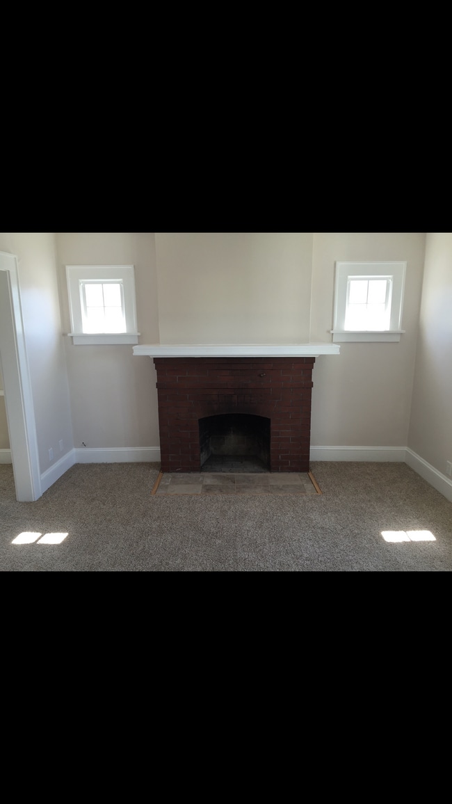 Photo - 1802 Court St Unit 1802 upstairs