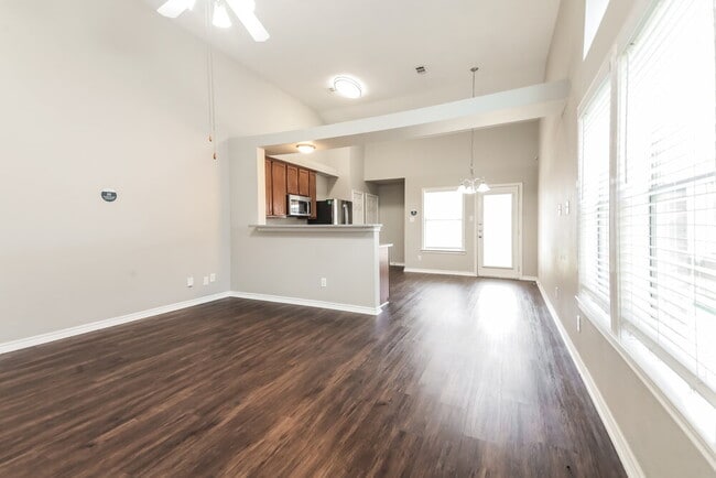 Photo - 8912 Wild Rose Ln