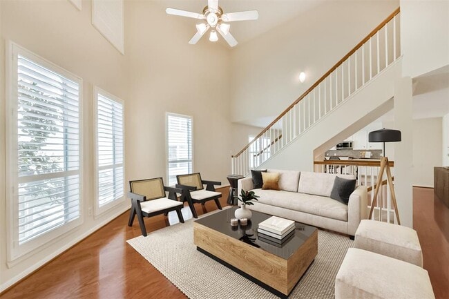 Photo - 1289 W 17th St Rental