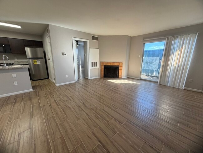 Building Photo - 10001 Westpark Dr Unit 79