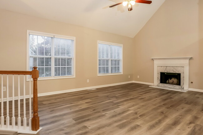 Photo - 5980 Tate Dr