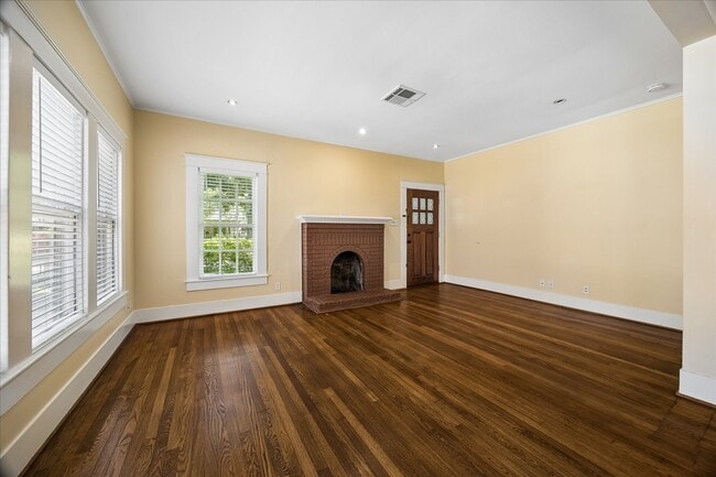 Photo - 1719 Harold St