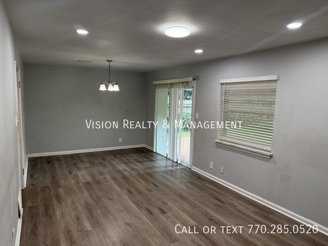 Photo - 133 Salem Dr