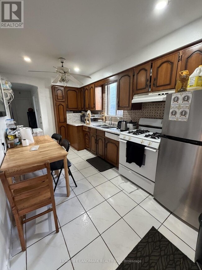 Photo - 131 Cameron Ave