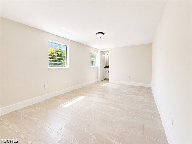 Photo - 4426 Poinsettia St