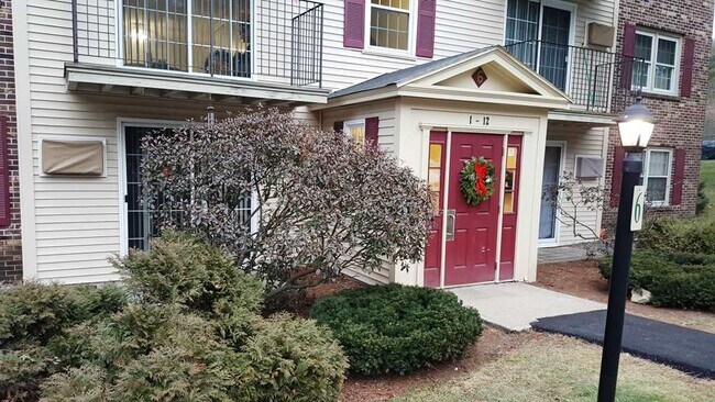 Photo - 6 Autumn Leaf Dr Unit 4