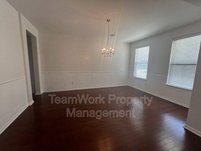 Photo - 162 Basket Grass Ln