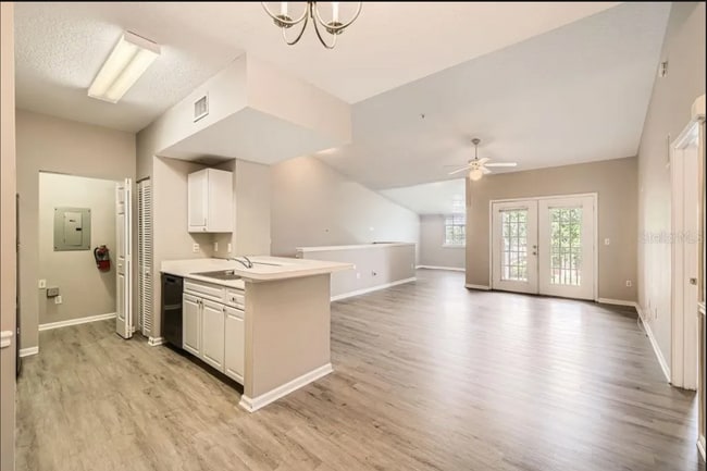 Photo - 14238 Fredricksburg Dr