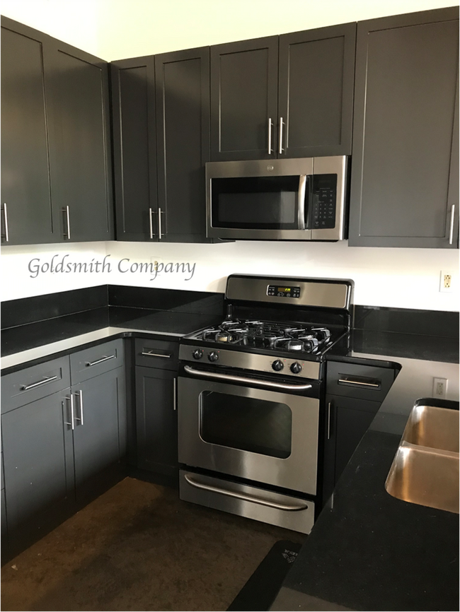 Photo - Spacious 1-Bed Condo in Downtown Greenville" Unidad 104