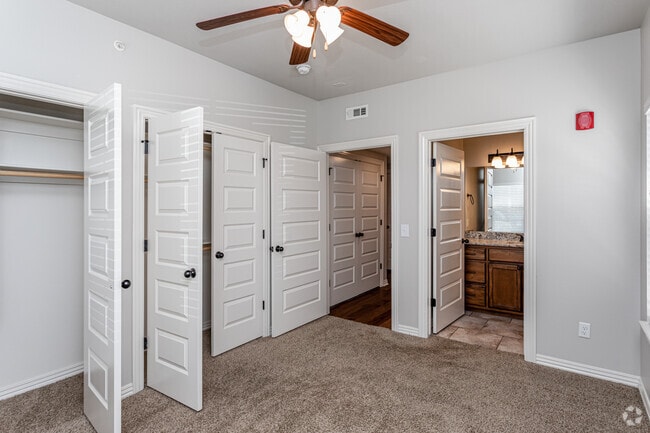 2BR, 2BA - B2