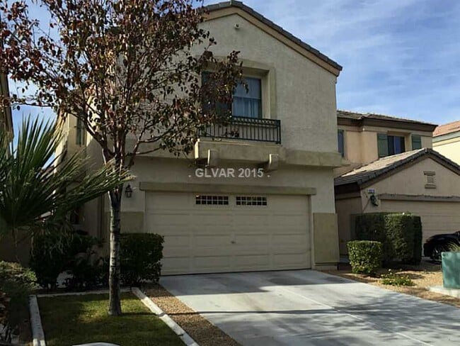 Building Photo - Beautiful Spacious 2 Story Home in Northwest