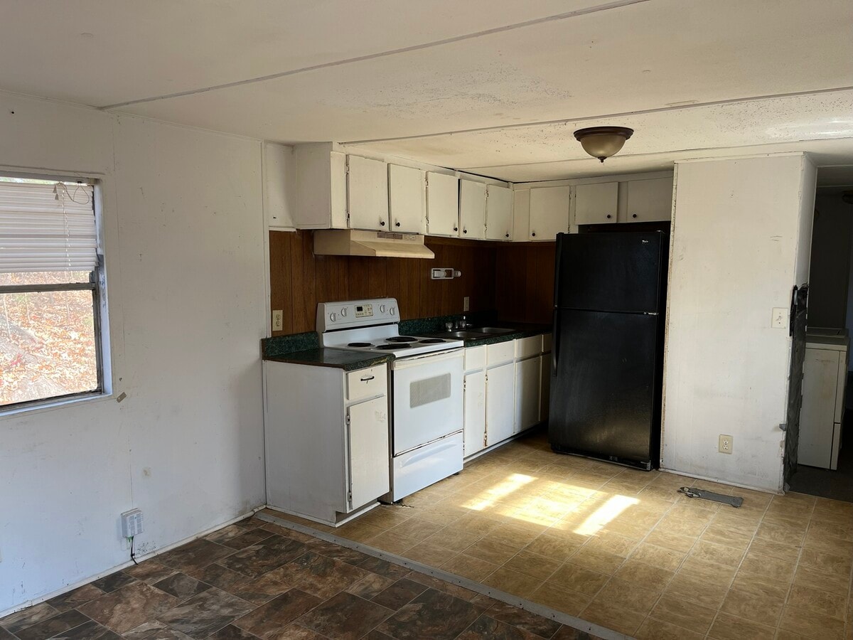 Photo - 6704 Skyview Dr SE