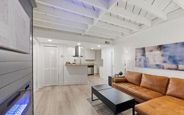 Photo - 799 Barnett St NE Unidad 1