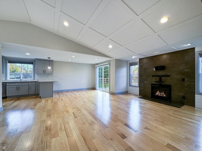 Photo - 5657 23rd Ave SW