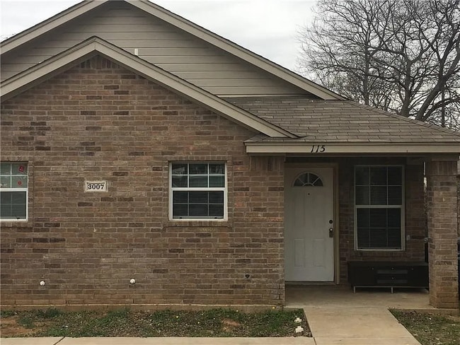 Photo - 3007 Refugio Ave