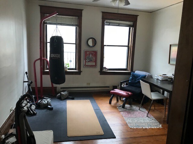 Photo - 917 - 919 Chicago Ave