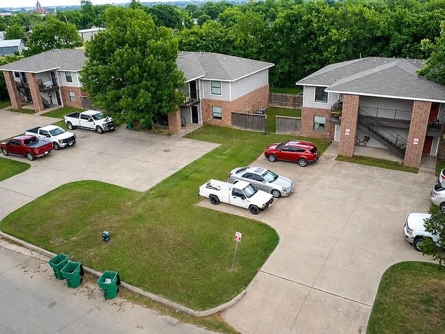 Photo - 892 W Vanderbilt St Unidad 1A