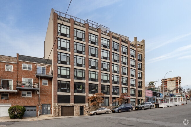 Photo - 3533 Riverdale Ave