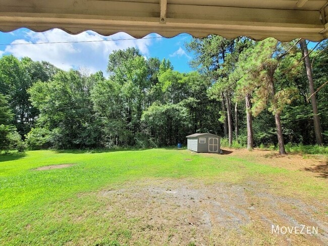 Photo - 747 Hall Spencer Rd