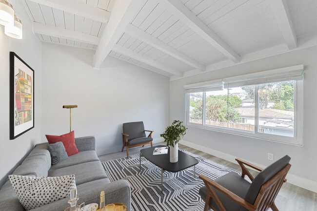 Photo - Niles Station