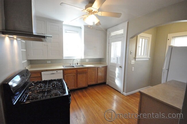 Photo - 63-65 E Como Avenue Unit 63 East Como Avenue