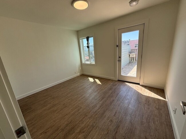 Photo - 265 Lobos St